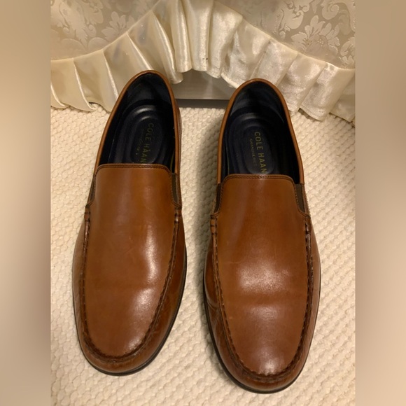 COLE HAAN - Picture 3 of 9